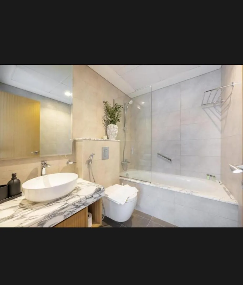 Modern 2 Bdr Apartment In Business Bay, Ocean & Burj Alarab Stunning View ドバイ